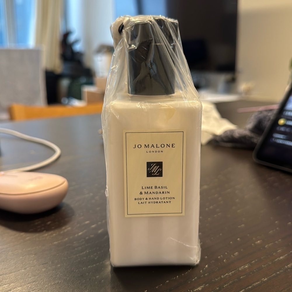 Jo Malone Lime Basil & Mandarin Body & Hand Lotion 250ml